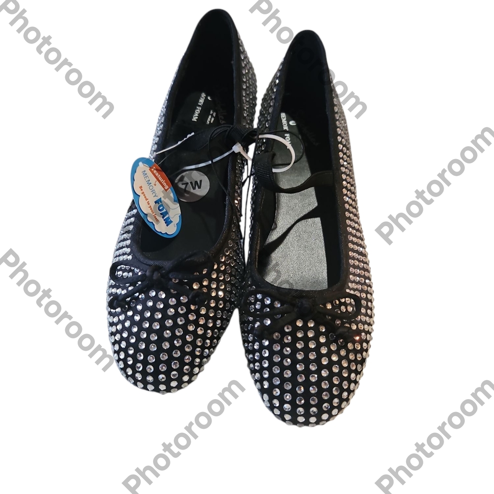 Seychelles Woman Black and Silver Rhimestone Ballet Flats 7W